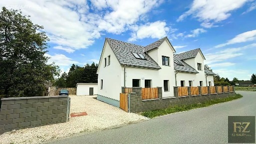 Dvory nad Lužnicí, Jindřichův Hradec