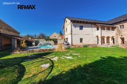 Prodej činžovního domu 330 m² Černuc - Bratkovice
