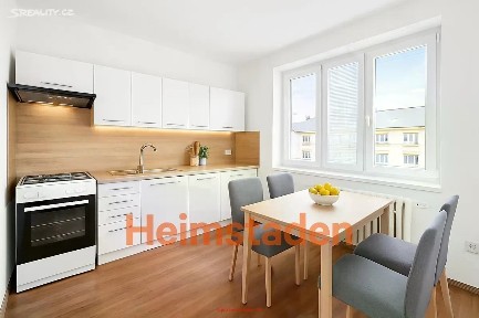 Pronájem bytu 2+1 56 m² tř. Osvobození, Karviná - Nové Město