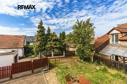 Prodej rodinného domu 196 m², pozemek 356 m²