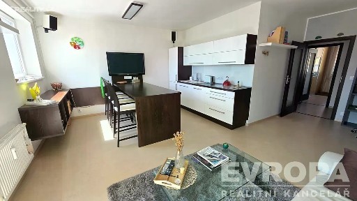 Prodej bytu 2+kk 56 m² Josefa Bublíka, Pardubice - Trnová