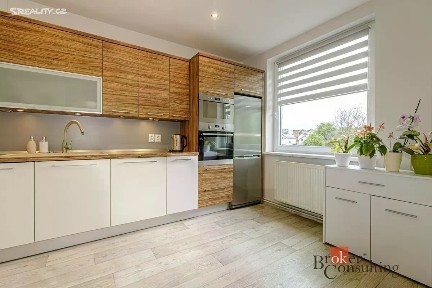 Pronájem bytu 3+1 76 m² Na Chromině, Hať