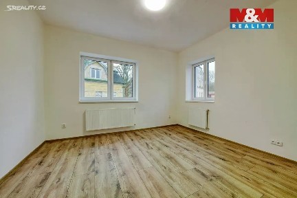 Pronájem bytu 3+kk 71 m² Revoluční, Luby