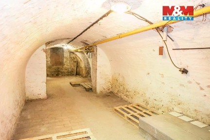 Pronájem skladového prostoru 35 m² 17. listopadu, Pardubice - Zelené Předměstí