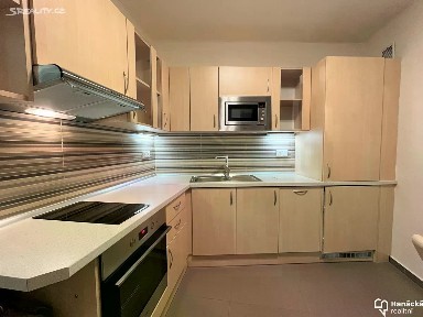 Pronájem bytu 1+1 53 m² Dolní náměstí, Olomouc