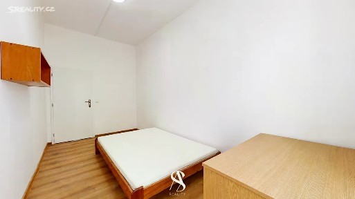 Pronájem bytu pokoje 16 m² Komenského, Olomouc