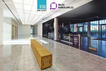 Pronájem kanceláře 1363 m²
