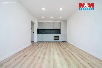Prodej bytu 2+kk 40 m² Marie Pujmanové, Ostrava - Mariánské Hory