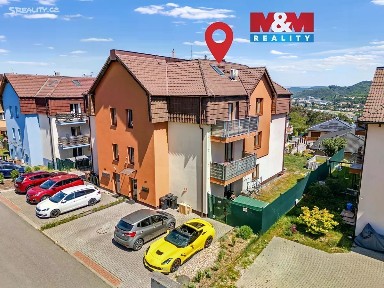 Prodej bytu 4+kk 141 m² Na Lucberku, Králův Dvůr - Levín