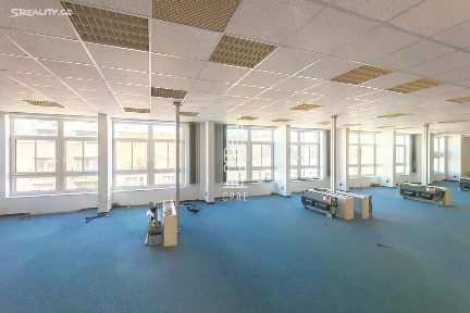 Pronájem kanceláře 770 m² Na Maninách, Praha - Holešovice