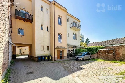 Prodej obchodního prostoru 64 m²