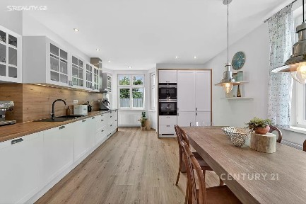 Prodej bytu 4+1 101 m² Jiráskova, Karlovy Vary