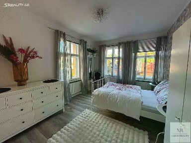 Prodej bytu 2+1 35 m² Petřín, Karlovy Vary