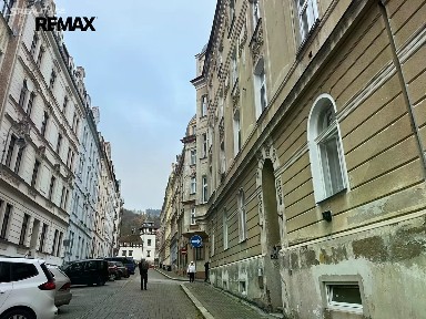 Prodej bytu 3+1 84 m² Raisova, Karlovy Vary