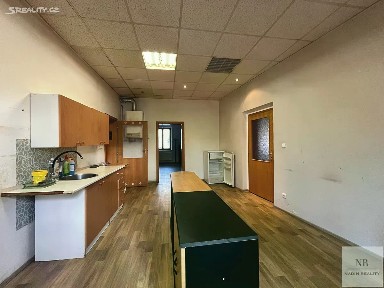 Prodej bytu 4+1 125 m² Závodu míru, Karlovy Vary - Stará Role