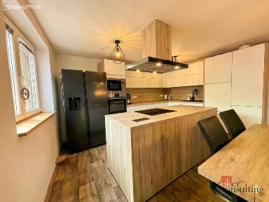 Prodej rodinného domu 150 m², pozemek 2230 m²