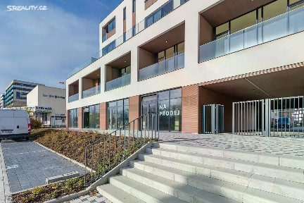 Prodej obchodního prostoru 161 m² Malešická, Praha - Žižkov