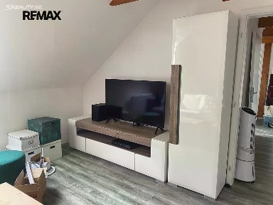 Prodej bytu 2+kk 44 m² U jezu, Praha - Kolovraty
