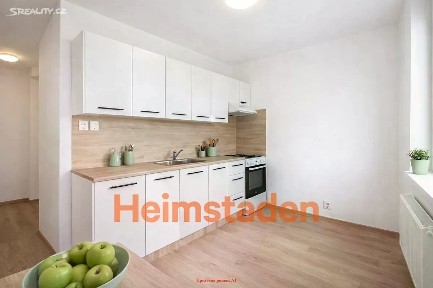 Pronájem bytu 2+1 53 m² Školská, Karviná - Ráj