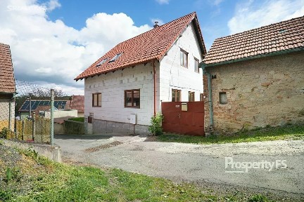 Neuměřice, Kladno