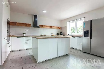 Prodej rodinného domu 170 m², pozemek 947 m²