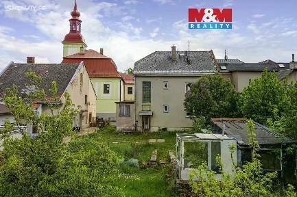 Prodej rodinného domu 140 m², pozemek 662 m²