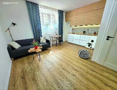 Prodej bytu 1+kk 28 m² Vodňanského, Praha - Břevnov