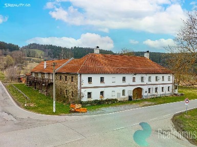 Malšín, Český Krumlov, Ostrov