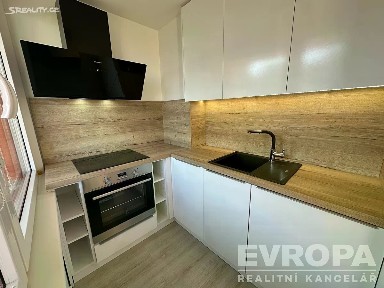 Prodej bytu 1+kk 31 m² Gagarinova, Pardubice - Polabiny
