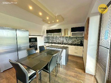 Pronájem rodinného domu 230 m², pozemek 970 m² Vícenice u Náměště nad Oslavou