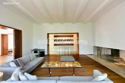 Pronájem bytu 4+1 189 m² Na baště sv. Tomáše, Praha - Hradčany