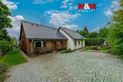 Prodej rodinného domu 183 m², pozemek 1211 m²