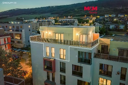 Prodej bytu 4+kk 102 m² Nad Paloučkem, Beroun - Beroun-Město