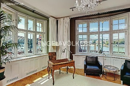 Pronájem bytu 4+kk 187 m² Rašínovo nábřeží, Praha - Nové Město