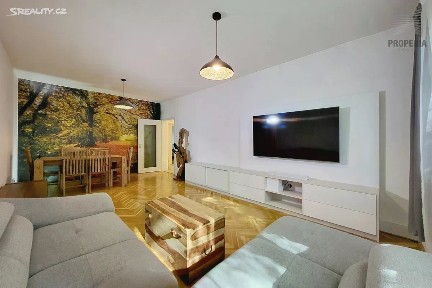 Prodej bytu 3+1 102 m² Školní, Kuřim