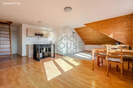 Prodej bytu 1+kk 48 m² Litovická, Praha - Liboc