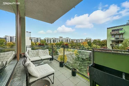 Prodej bytu 3+kk 73 m² Nepelova, Praha - Hloubětín