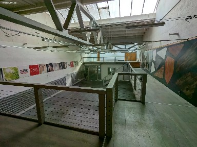Pronájem obchodního prostoru 548 m²