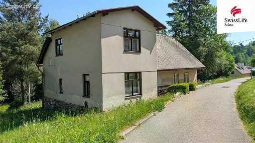 Prodej rodinného domu 120 m², pozemek 2613 m²