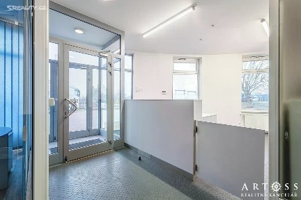 Pronájem kanceláře 230 m²