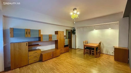 Pronájem bytu 3+1 74 m² Kišiněvská, Praha - Vršovice