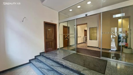 Pronájem obchodního prostoru 50 m² Opletalova, Praha - Nové Město