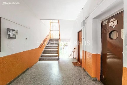 Pronájem skladového prostoru 50 m² 5. května, Praha - Nusle
