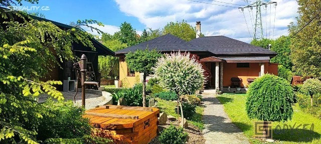 Prodej rodinného domu 92 m², pozemek 1588 m²