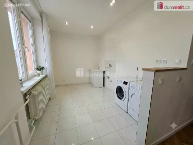 Prodej bytu 2+1 55 m² Sady pionýrů, Lovosice