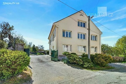 Prodej vícegeneračního domu 326 m², pozemek 1686 m²