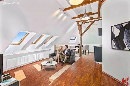 Prodej bytu 3+kk 77 m² Na Míčánkách, Praha - Vršovice