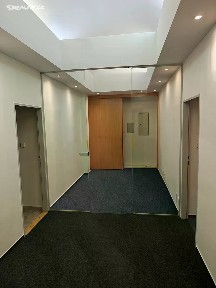 Pronájem kanceláře 98 m² Viktora Huga, Praha - Smíchov