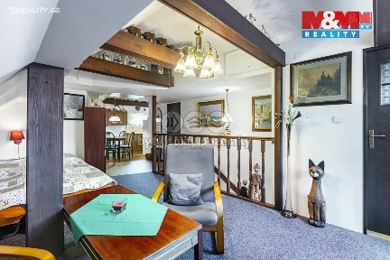 Prodej rodinného domu 590 m², pozemek 3195 m²