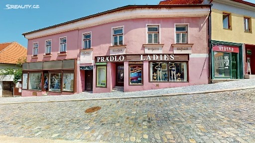 Prodej obchodního prostoru 600 m²